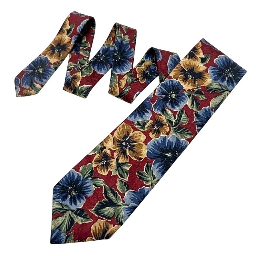Vintage 90s Oscar de la Renta Tie Red Floral Luxury Designer Necktie Baroque